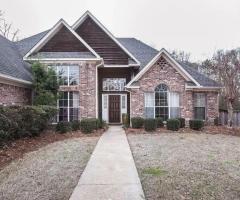 4bed/2.5bath investment property in the suburbs!